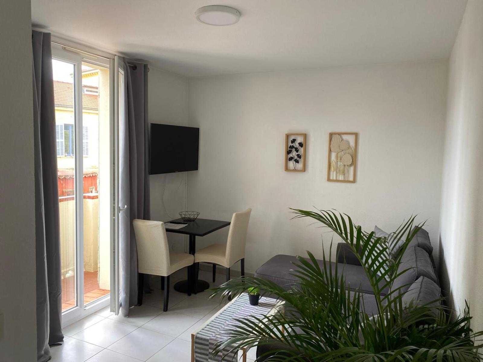 Aparthotel Kimi Résidence 5*